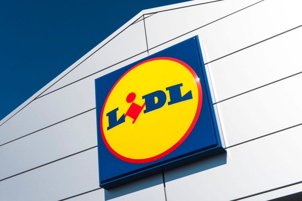 Lidl oferă ingrediente de Paște la prețuri reduse, cu accent pe cozonaci și pască Magazinele LIDL vin în întâmpinarea românilor cu oferte speciale pentru ingredientele necesare preparării cozonacilor și pascăi, în preajma sărbătorilor pascale