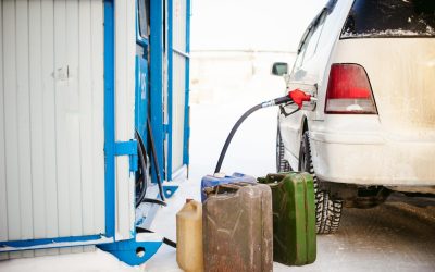 Poți alimenta cu canistră? Ce spune legea despre combustibilul transportat