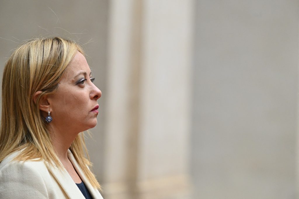 Ambasadorul Rusiei, convocat după atacuri la adresa lui Meloni la TV rusă