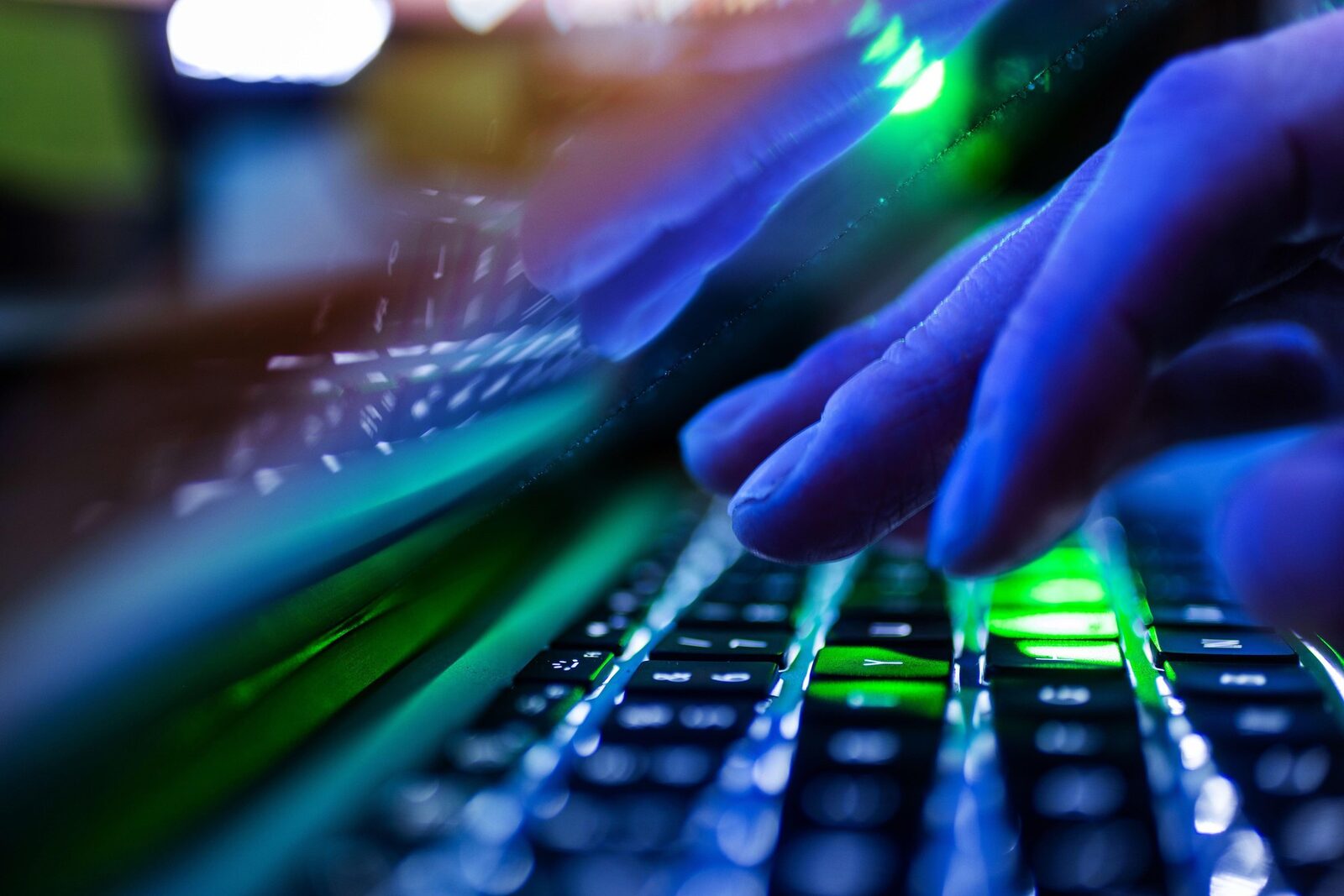Hackerii apei: Cine și de ce atacă rețelele potabile ale Americii?
