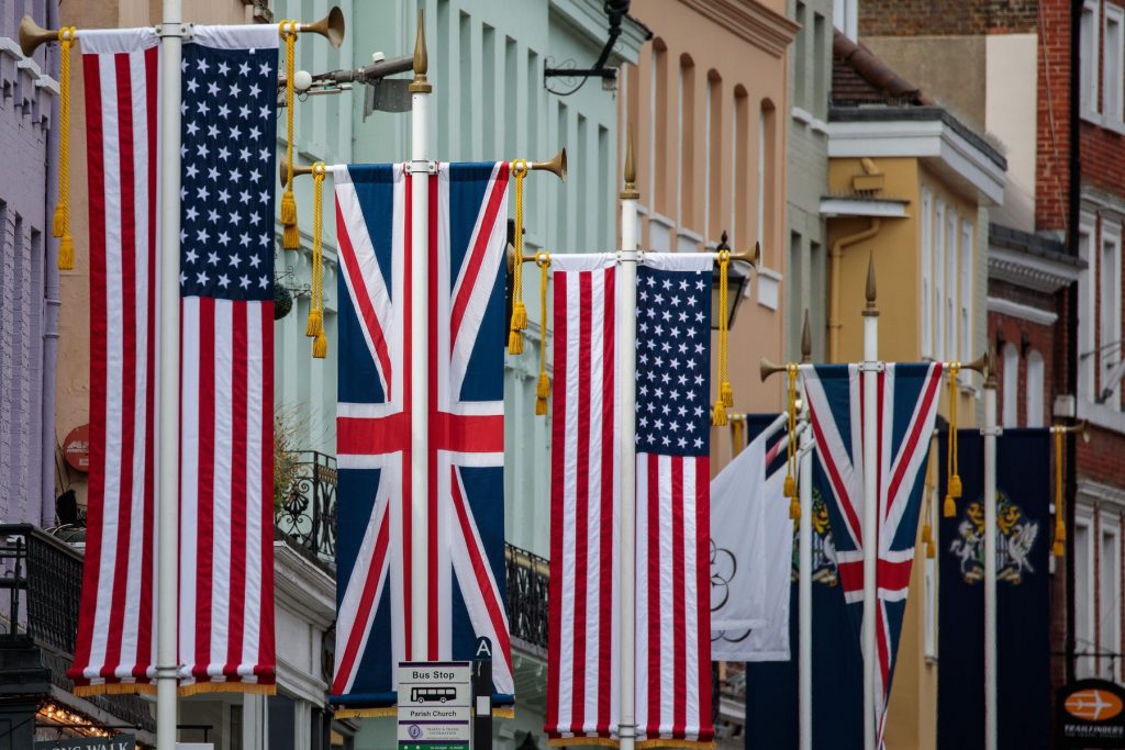 Trump pune PRESIUNE pe UK: Rupe acordul comercial din cauza Iranului?