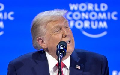 Trump, blocat la 41% în sondaje pe fondul războiului La o lună de la declanșarea conflictului din Iran, fostul președinte american Donald Trump se confruntă cu o rată de aprobare stagnată la 41%, conform ultimelor sondaje de opinie efectuate în Statele Unite