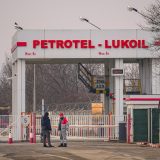 Petrotel Lukoil repornește: Carburanți ieftini, promit oficialii, în România