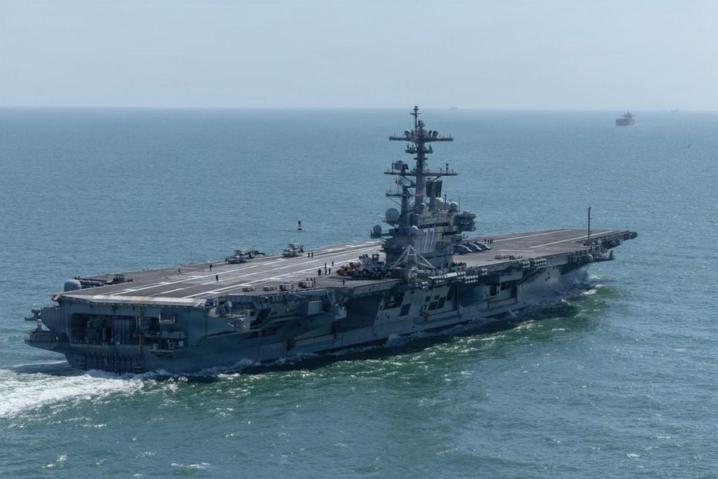 USS George H.W. Bush, portavion nuclear, în Marea Mediterană, spre Orientul Mijlociu