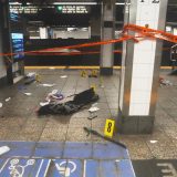 Atac cu maceta în NY, la metrou: Agresorul, ucis de polițiști