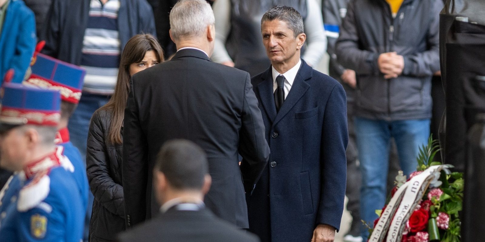 Ce civilizație: Răzvan Lucescu, erou printre mii de fani