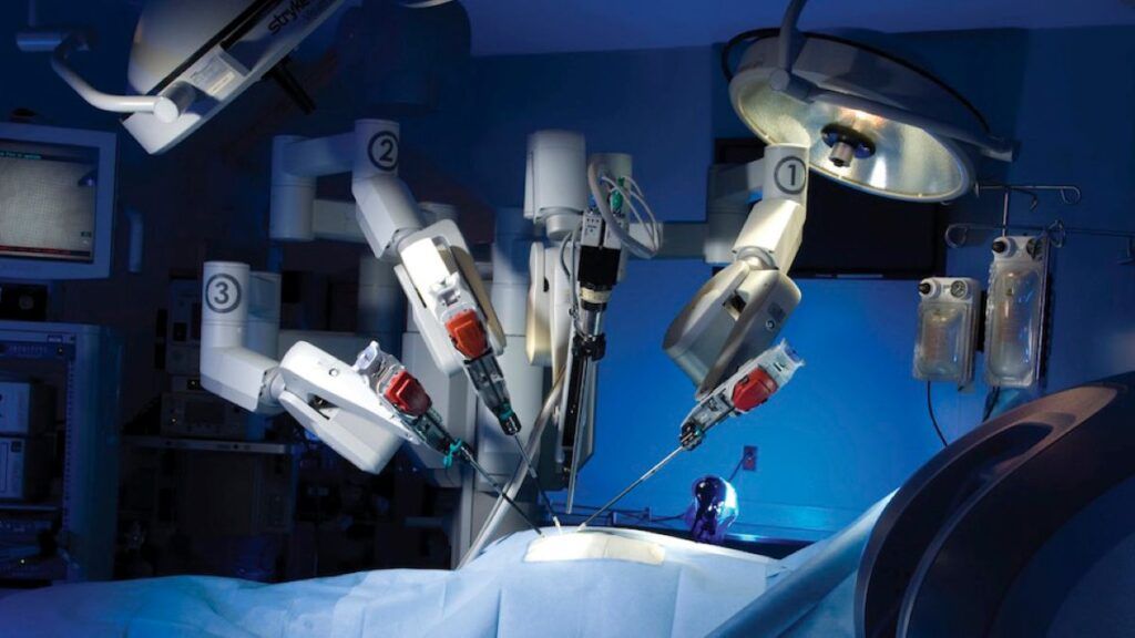 AP-ROBOTICĂ la start: Chirurgie robotică, gratuită în spitalele din România