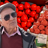 Roșii subvenționate, preț de LUX! Samsarii își bat joc de producătorii din România