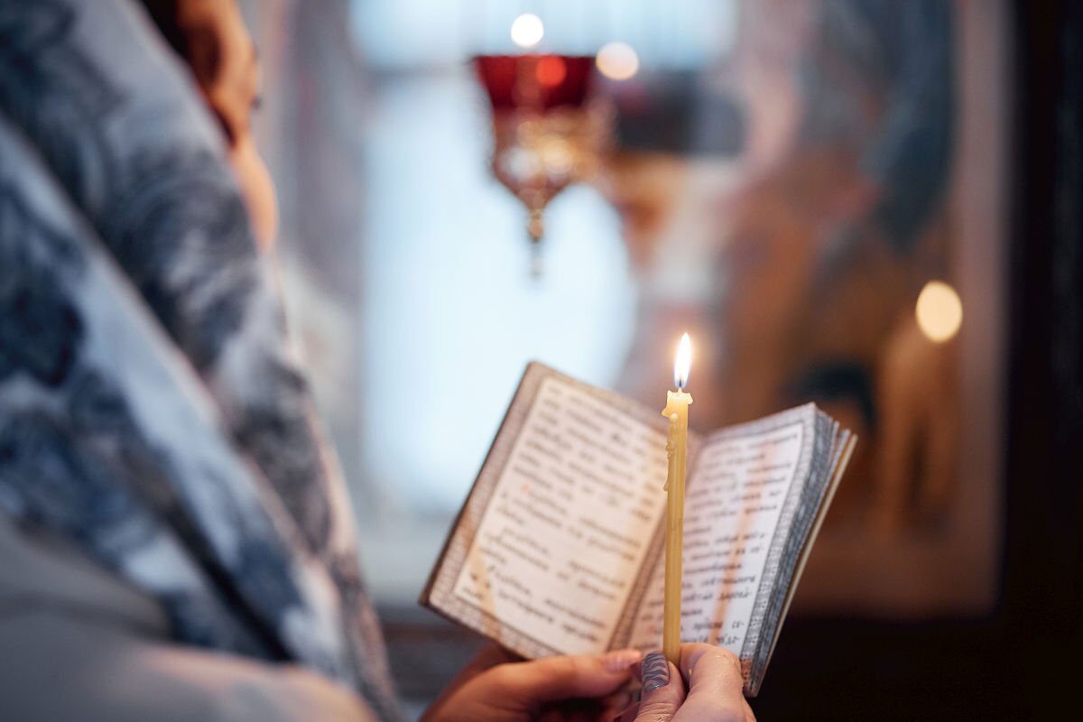 Duminica Floriilor: Semnificația religioasă și tradițiile specifice acestei sărbători Duminica Floriilor, una dintre cele mai importante sărbători creștine, marchează intrarea lui ISUS HRISTOS în Ierusalim