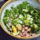 Atenție la siluetă! Nutriționiștii dezvăluie alimentele „false” sănătoase