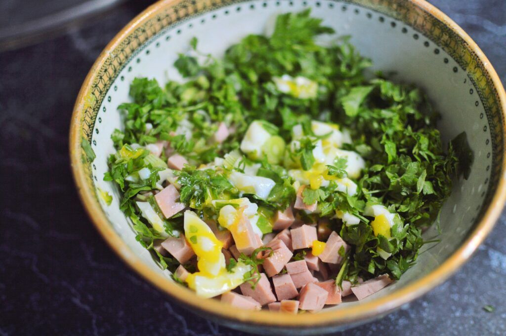 Atenție la siluetă! Nutriționiștii dezvăluie alimentele „false” sănătoase