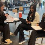 Suedia, școlile revin la manuale: Scrisul de mână salvează alfabetizarea?