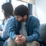 Semnele RUȘINOASE că relația ta e pe final: Fii atent la ele!