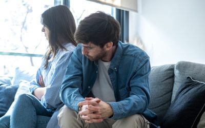 Semnele RUȘINOASE că relația ta e pe final: Fii atent la ele!