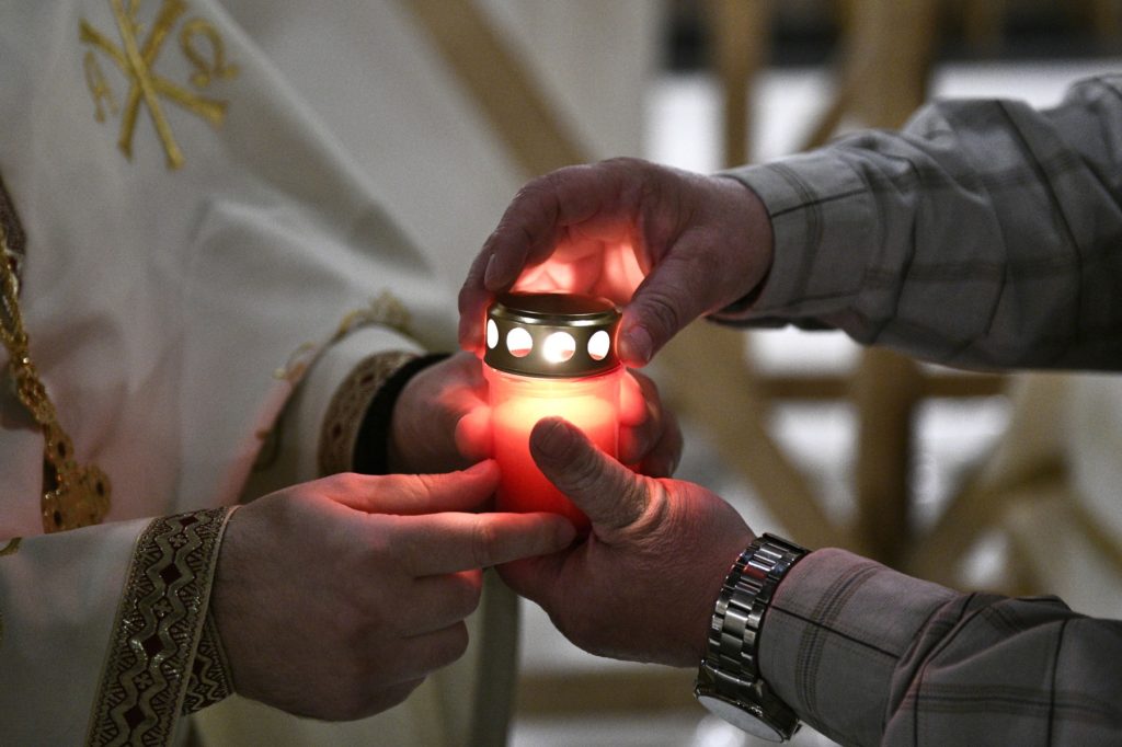 Sondaj G4Media: Paștele, aceeași dată pentru Ortodocși și Catolici?