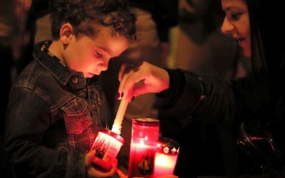 Focul de Paște: Acasă și la biserică, reguli vitale pentru siguranță