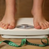 De ce reacționează diferit unii la medicamentele pentru obezitate?