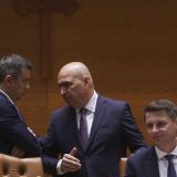 București, zguduită de criza politică: Bursa, în cădere liberă. România, sancționată