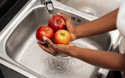 Legumele și fructele-bombă din supermarketuri: Care-s cele mai contaminate, conform Dirty Dozen