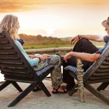 Criza Cuvintelor: Românii, din ce în ce mai tăcuți, arată un studiu