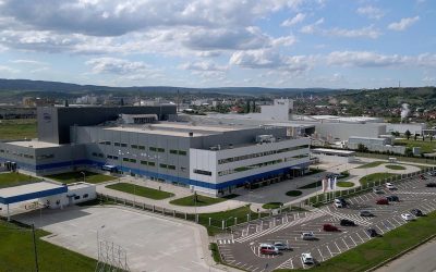 Miliardar celebru cumpără fabrică de medicamente în România: Tranzacție uriașă