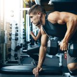 Tineri „modelați” și vaci pentru carne: Analogii șocante în România!