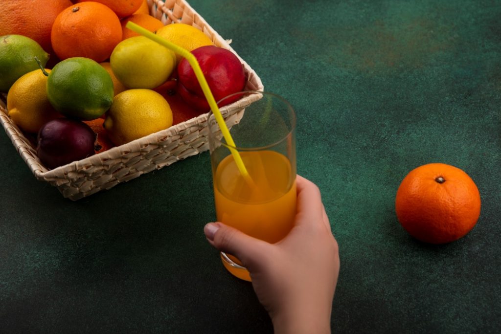 Sucul de fructe: Crește glicemia? Specialiștii trag semnalul de alarmă