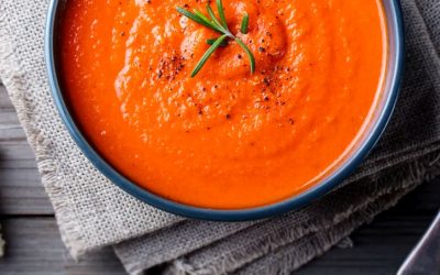 Brânză Feta la cuptor: Supă cremoasă, gata în câteva minute!