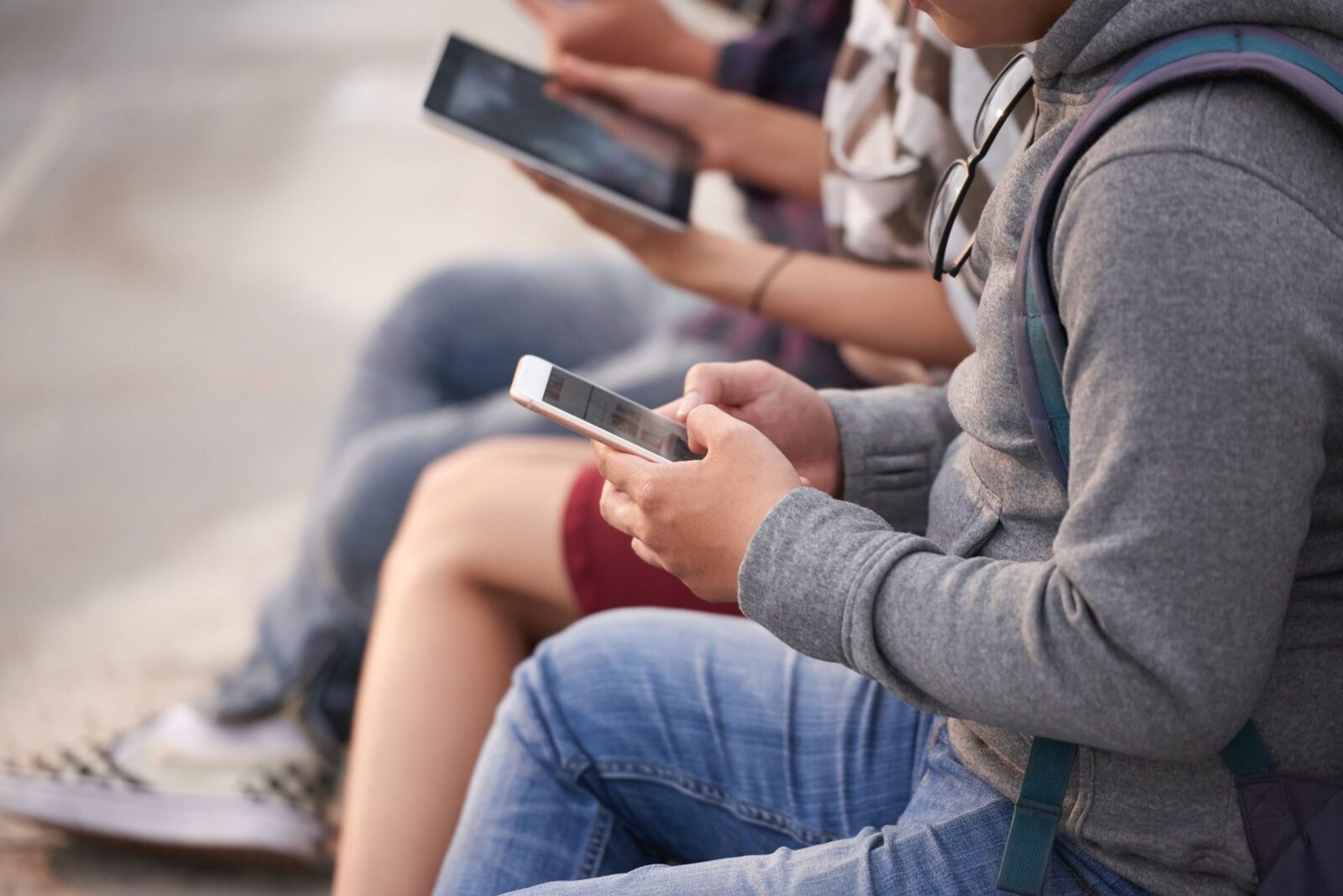 UE dă verdictul: Telefoanele din 2027, REVOLUȚIE! Ce schimbare obligatorie