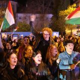 Magyar, aplaudat de mii de unguri în stradă, după victoria de la Budapesta | VIDEO