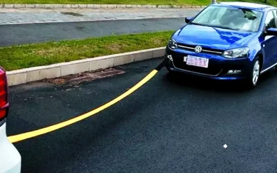 Tractare auto: Schimbări MAJORE în 2026. Amenzi de peste 4.000 lei așteaptă șoferii!