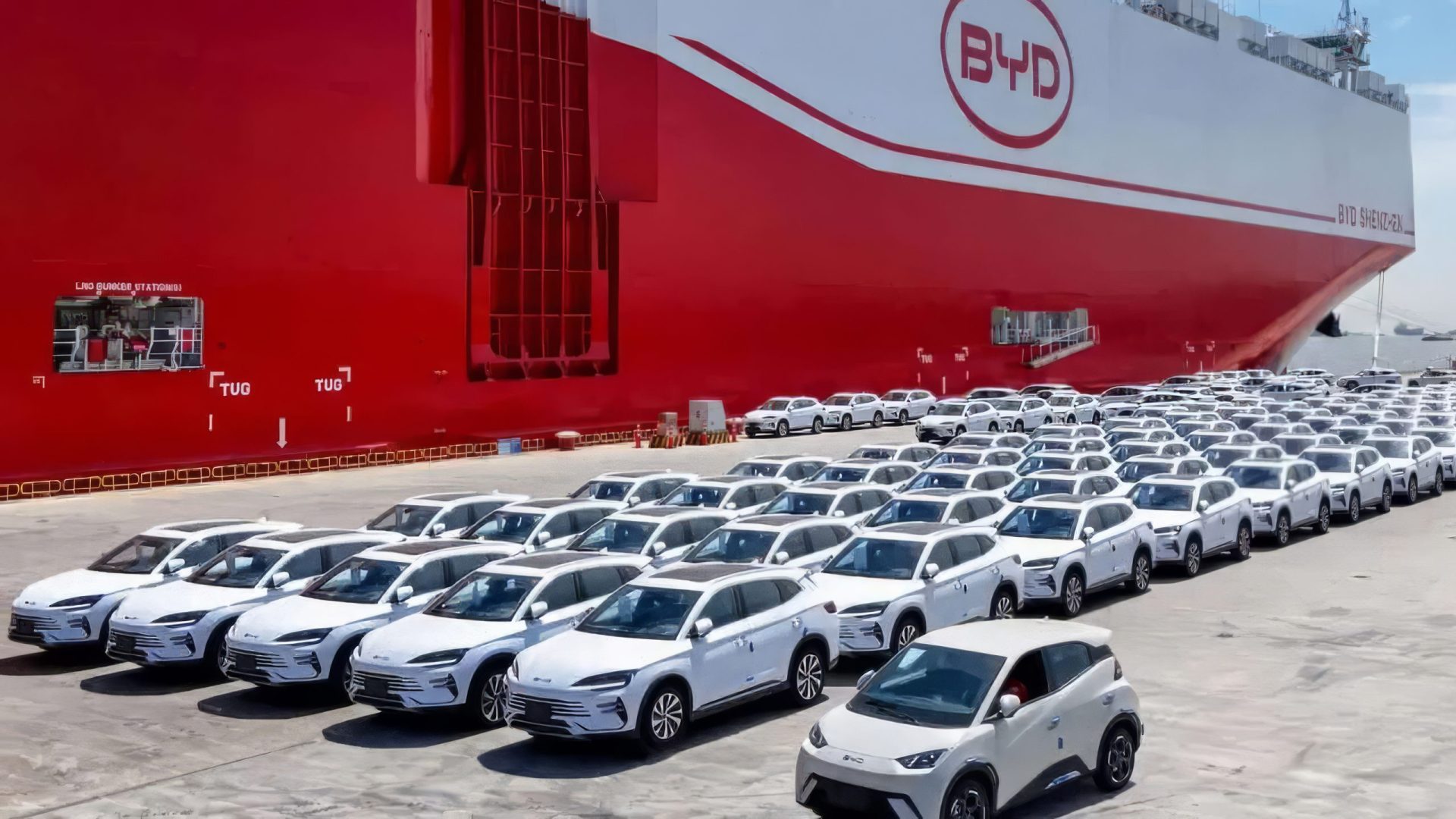 Constructorul chinez de automobile electrice BYD își accelerează expansiunea la nivel global, cu o atenție specială acordată pieței europene și implicit celei românești