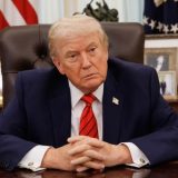 Trump, atac dur la Papa Leon: Iranul, o bombă nucleară „inacceptabilă”