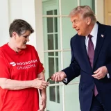 Donald Trump, zi nebună: Comandă McDonald’s, bacșiș uriaș, amenințări și Iisus