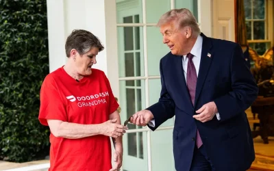 Donald Trump, zi nebună: Comandă McDonald’s, bacșiș uriaș, amenințări și Iisus