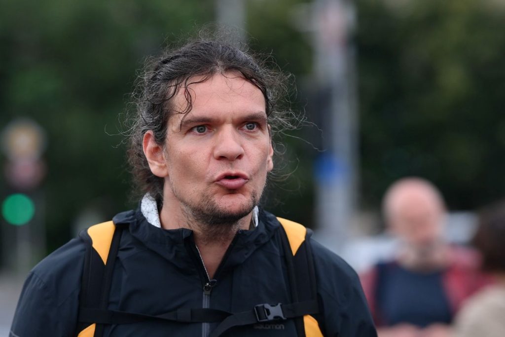 Firma lui Tudor Chirilă, profit de câțiva euro pe lună, deși a încasat un milion