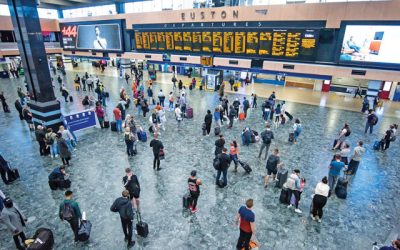 Românii au dat 1,3 mld. Euro pe vacanțe în STRĂINĂTATE, dar cheltuielile ACASĂ scad