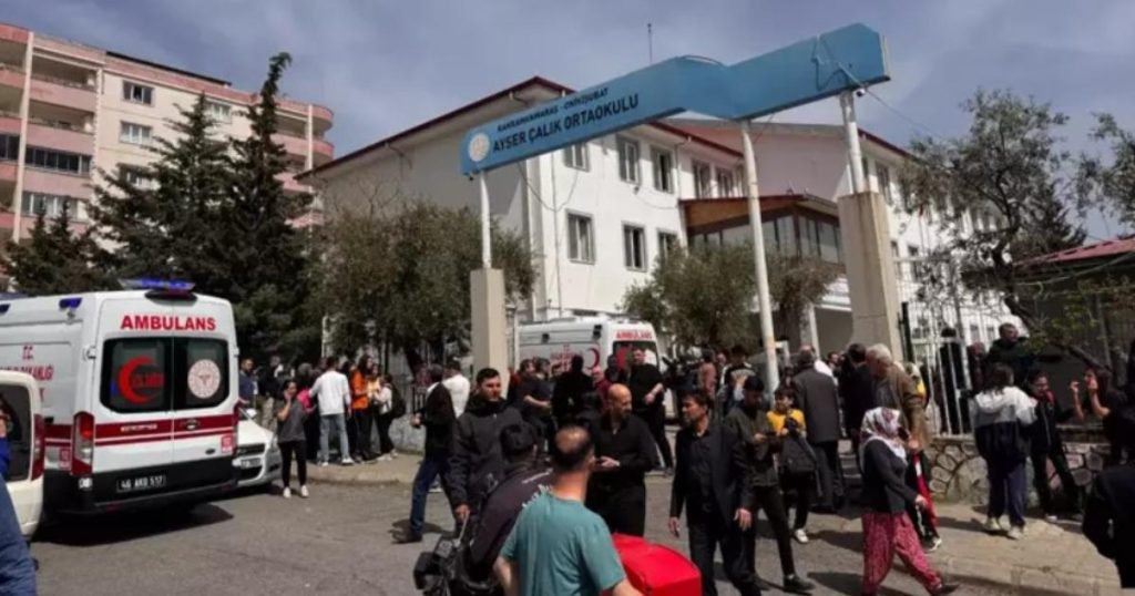 Atac sângeros la o școală din Turcia: 4 morți, elev de clasa a VIII-a, autor