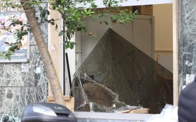 Imagini SFÂȘIETOARE din Napoli: Jaful de la Bancă dezvăluie urmele hoților