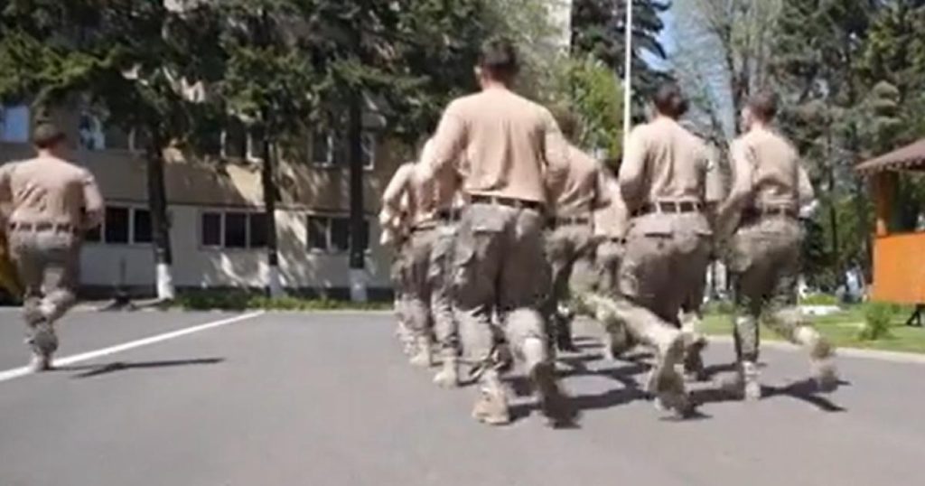 EXCLUSIV: Unde se vor pregăti voluntarii din Armata! Salarii de 4.000 lei