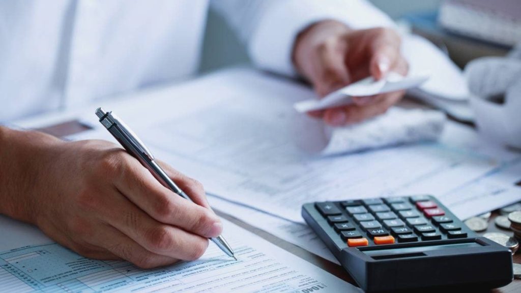 Scutiri de impozite, ca pe vremea lui Ilie Bolojan: Cine sunt noii favoriți?