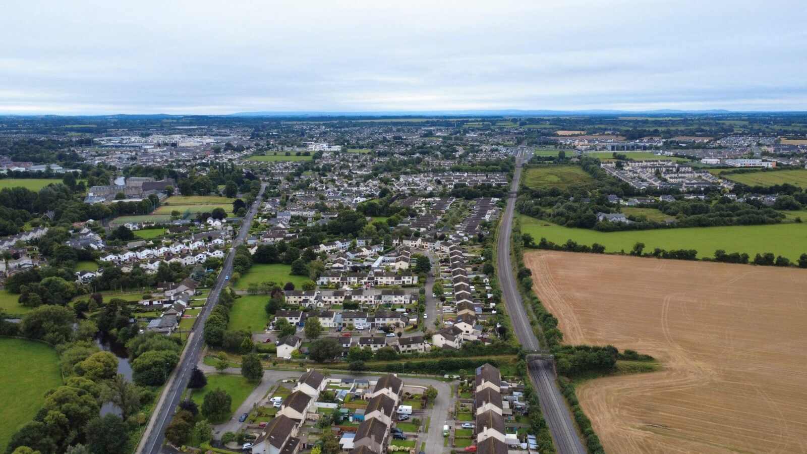 Sat irlandez de 20 milioane €: Cine-și permite o asemenea investiție în Irlanda