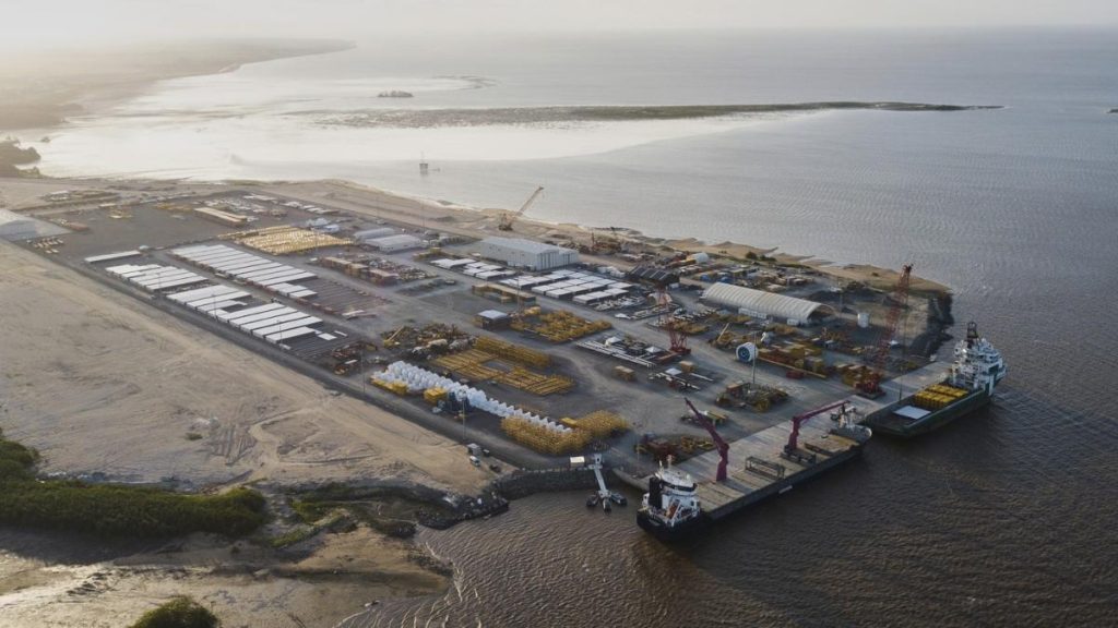 Trader de 31 de ani, 250 milioane dolari din petrol rusesc. Acum vrea Guyana