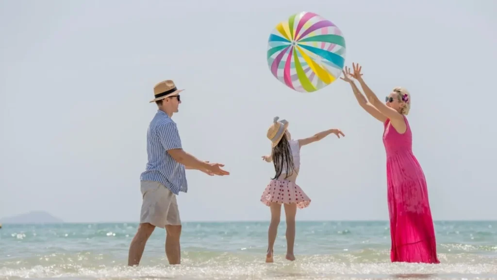 Litoralul românesc vs. Cel bulgăresc: Unde merg românii de 1 Mai? Prețuri vs. Servicii