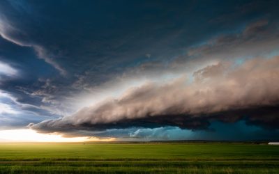 Vreme instabilă sâmbătă în România: Ploi, vânt puternic și ninsoare la munte