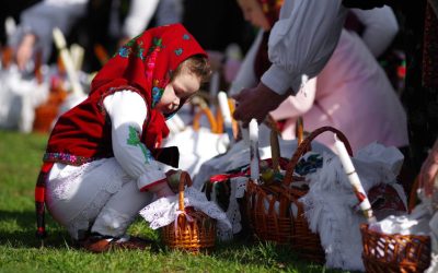 Vinerea Mare, zi de adâncă reflecție pentru creștini, aduce cu sine o serie de restricții și tradiții specifice, marcând perioada de suferință și sacrificiu a lui ISUS Hristos
