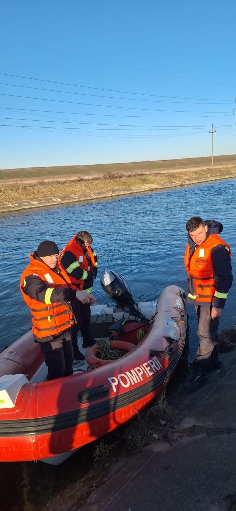 Bărbat, înghițit de apele unui lac din Prahova