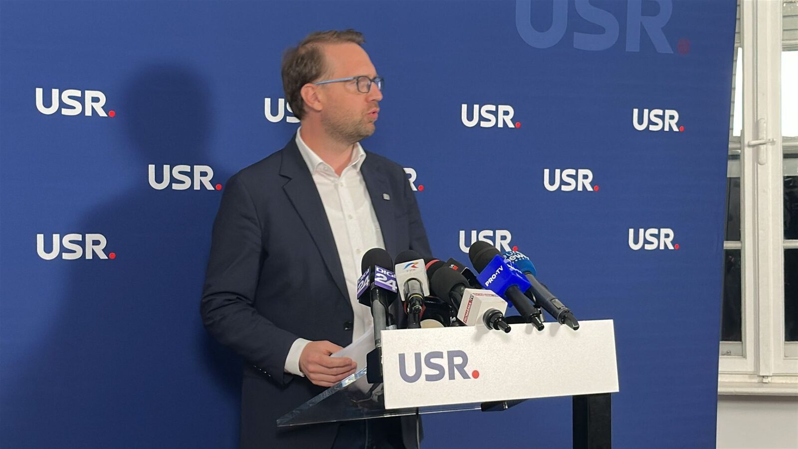 PSD, pisică miorlăită, se visează LEU: Analiza unui expert politic