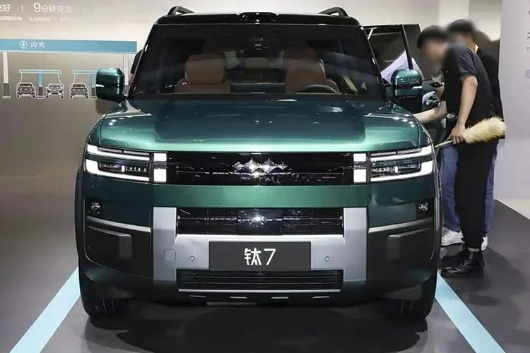BYD uimește: Noul Fang Cheng Bao Ti7, cu încărcare fulger și autonomie de top