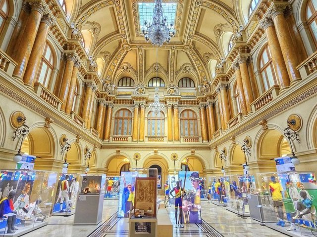 București: Vezi ce poți vizita la Muzeul BNR. Program, expoziții, prețuri
